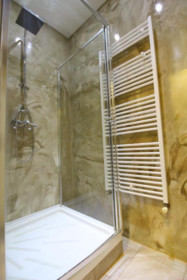 Private Quad Bedroom With Bathroom Rf3 Vídeň Exteriér fotografie